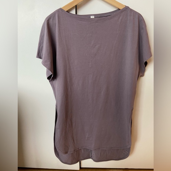 Lululemon Side Story Tee - Picture 5 of 10